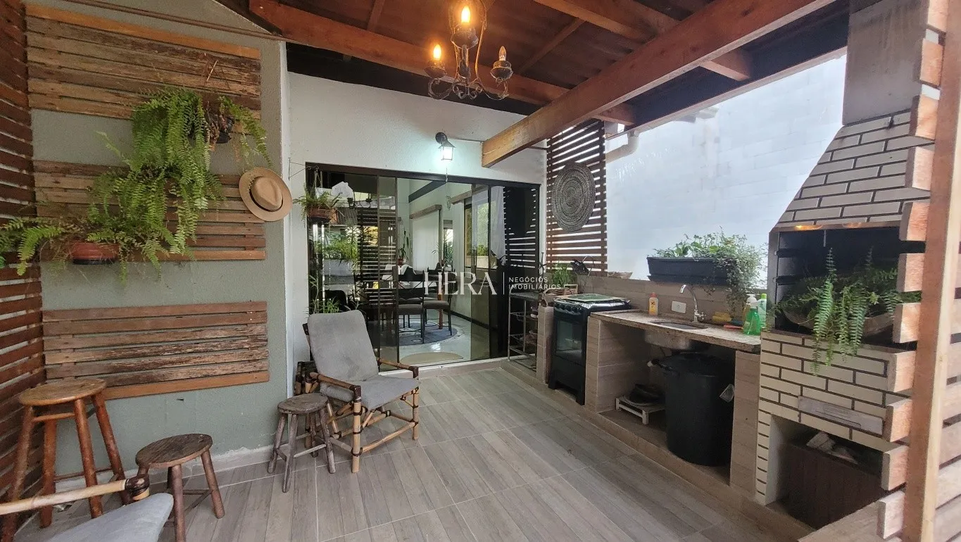 Ampla casa terrea com edicula, á venda no bairro Fortaleza em Blumenau! - foto 1