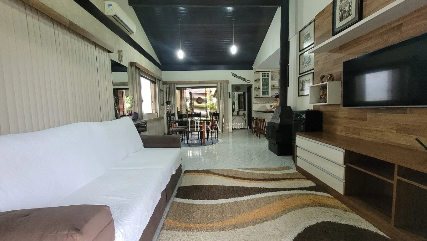 Ampla casa terrea com edicula, á venda no bairro Fortaleza em Blumenau! — foto 6