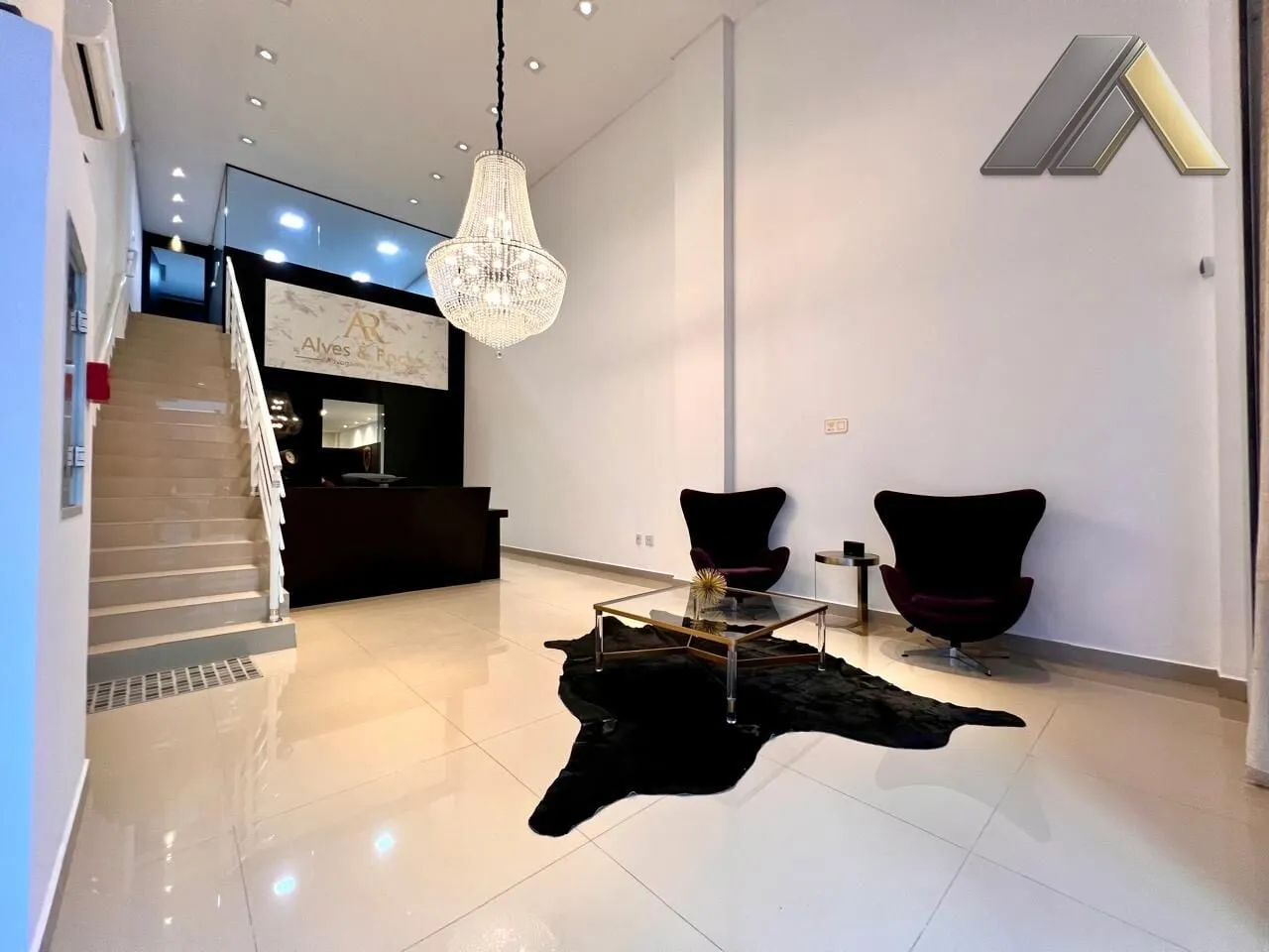 Loja à venda, 1 vaga, 147m² na região do bairro Centro, próximo à Rua 1500, Balneário Camboriú — foto 2