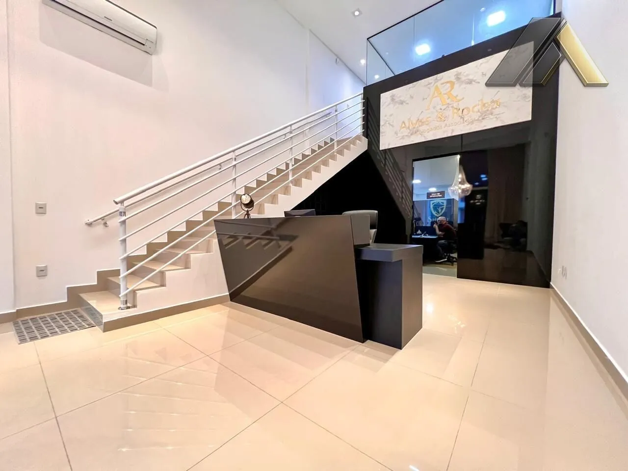Loja à venda, 1 vaga, 147m² na região do bairro Centro, próximo à Rua 1500, Balneário Camboriú — foto 4