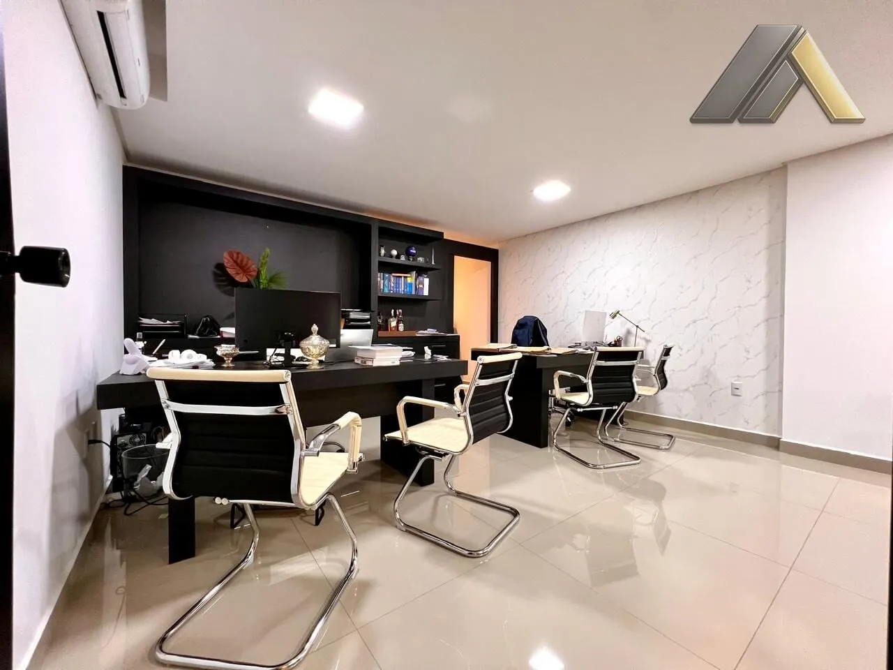 Loja à venda, 1 vaga, 147m² na região do bairro Centro, próximo à Rua 1500, Balneário Camboriú — foto 7
