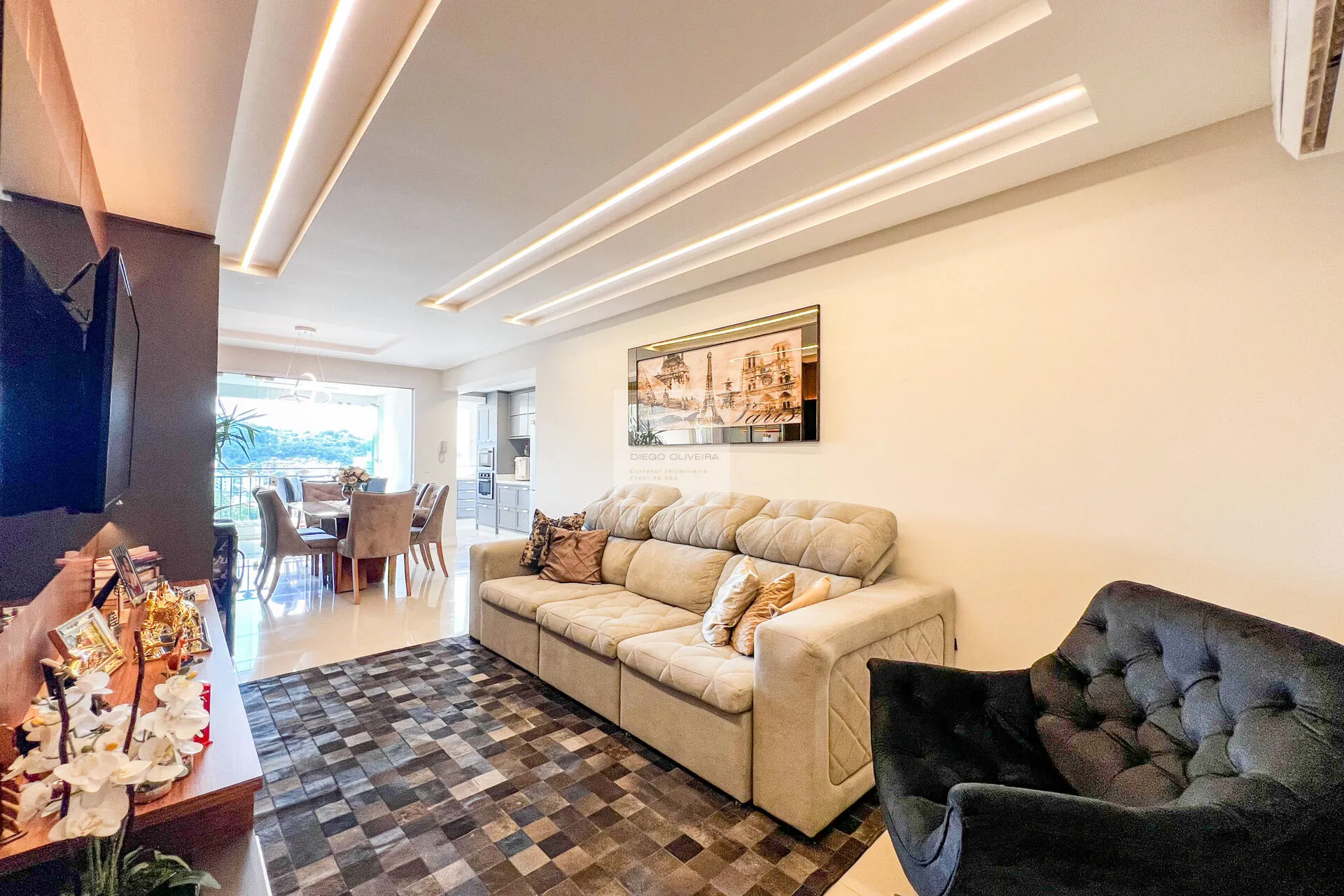 Apartamento mobiliado em andar alto próximo a vila germânica . — foto 4