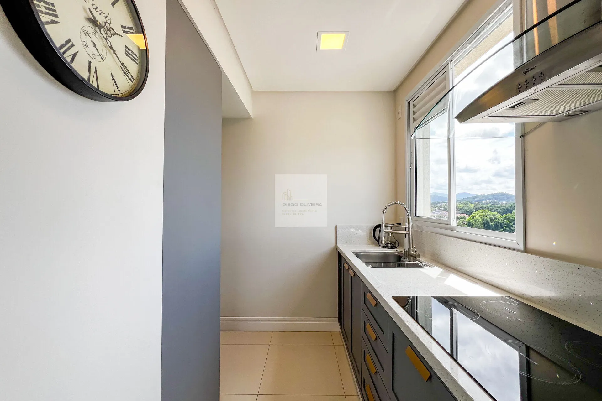 Apartamento mobiliado em andar alto próximo a vila germânica . — foto 7