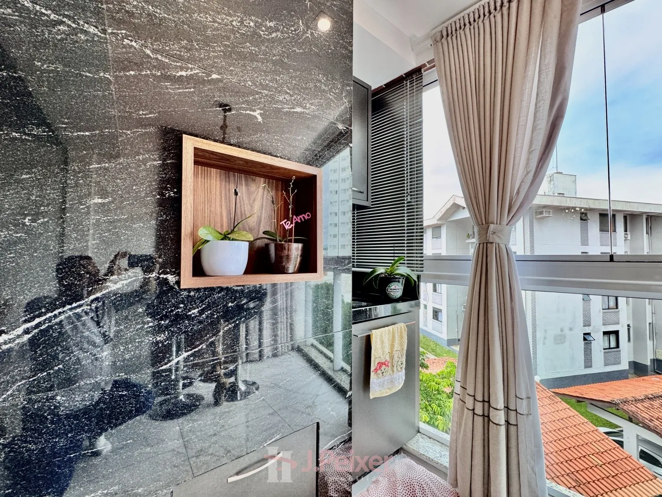 Apartamento com 3 dormitórios, sendo 1 suíte, 103,61m area útil, totalmente mobiliado, na Rua General Osório, Bairro da Velha, Blumenau-SC — foto 2