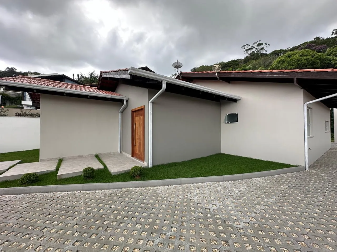 Casa Térrea - 200m- 2 vagas — foto 2