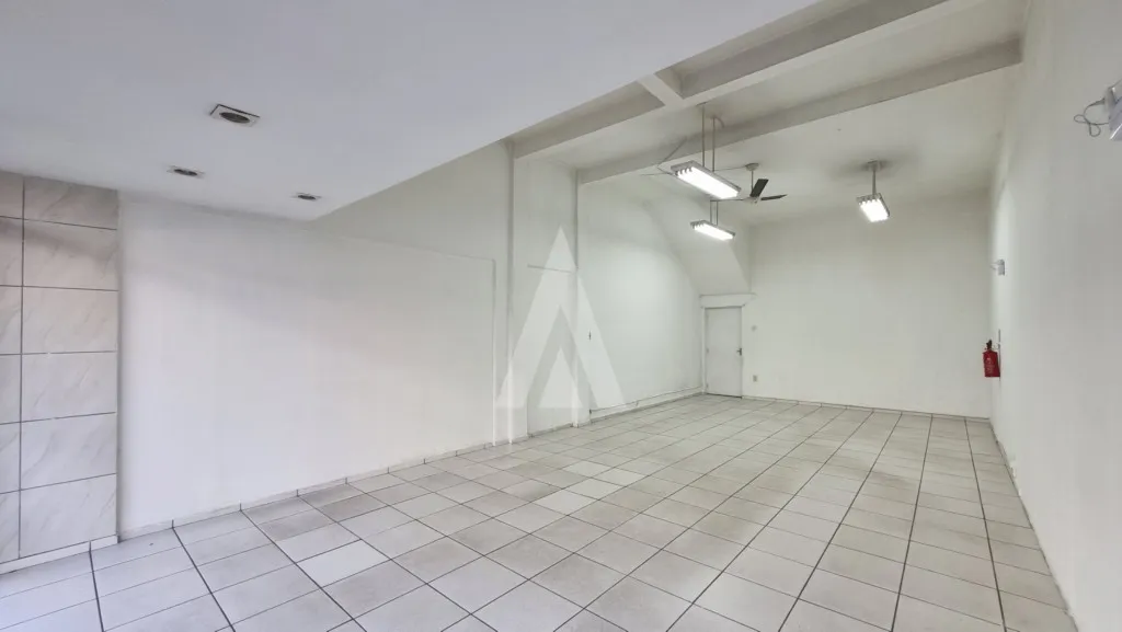 Loja no centro de Joinville, na Rua Dr. João Colin, com 125,19m, tendo 3 salas, 2 lavabos. — foto 6