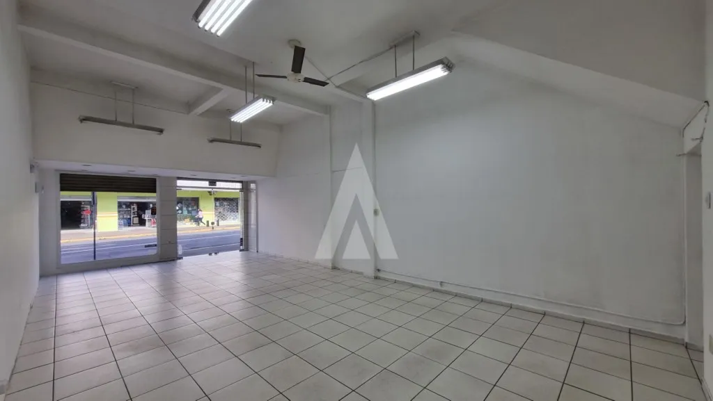 Loja no centro de Joinville, na Rua Dr. João Colin, com 125,19m, tendo 3 salas, 2 lavabos. — foto 7