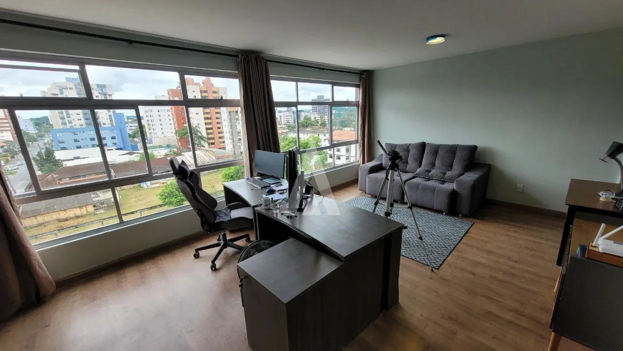 Apartamento com 1 suíte(s) mais 2 quarto(s) à venda no bairro ANITA GARIBALDI em JOINVILLE, por R$780.000,00. — foto 2