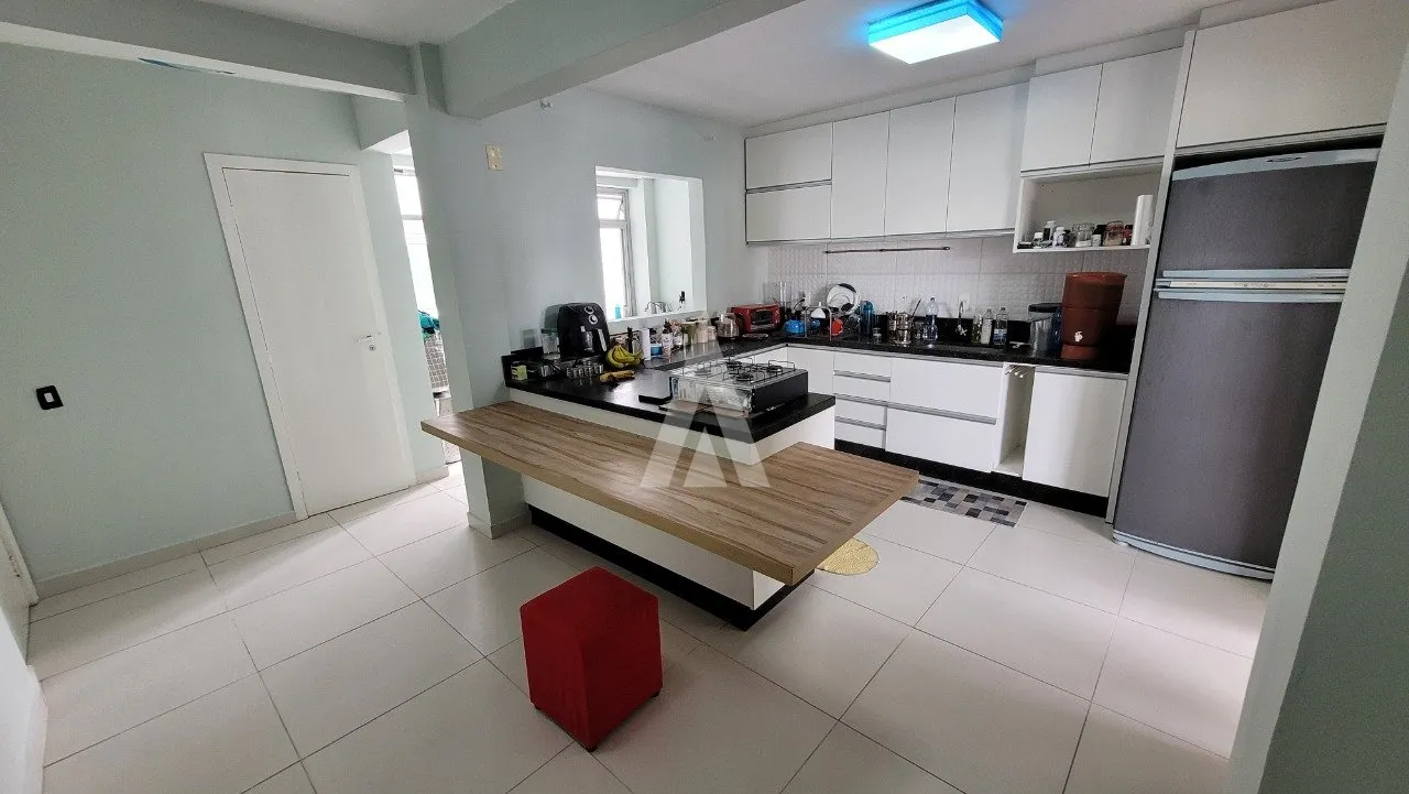 Apartamento com 1 suíte(s) mais 2 quarto(s) à venda no bairro ANITA GARIBALDI em JOINVILLE, por R$780.000,00. — foto 6