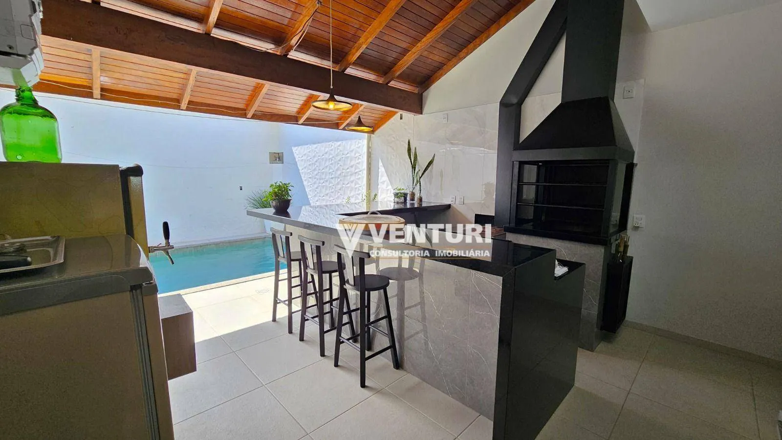 Casa com 4 dormitórios sendo 1 suíte à venda, 305 m por R$ 1.335.000 - Escola Agrícola - Blumenau/SC - foto 1