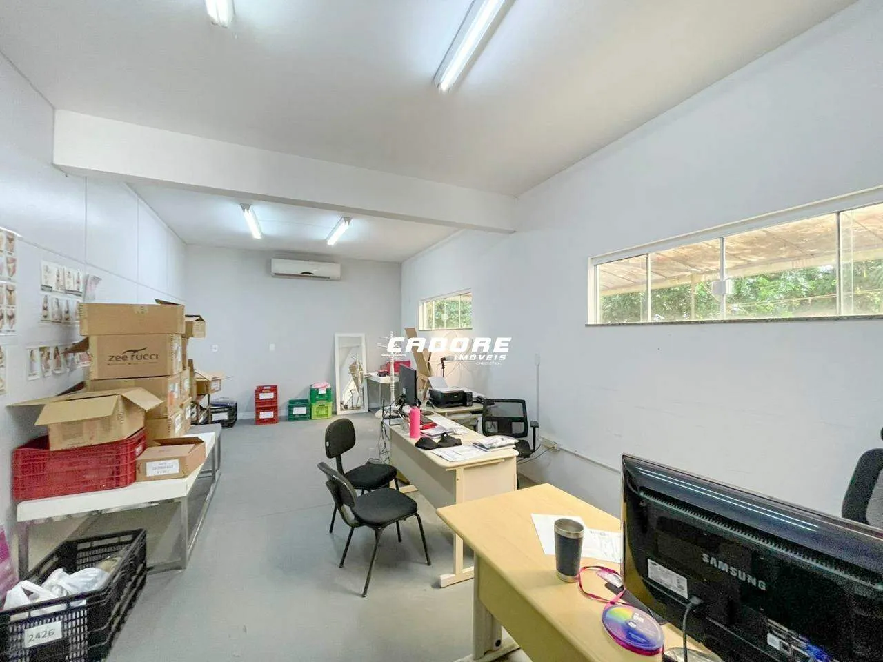 Sala comercial para locação no Centro de Ilhota | Cadore Imóveis — foto 3