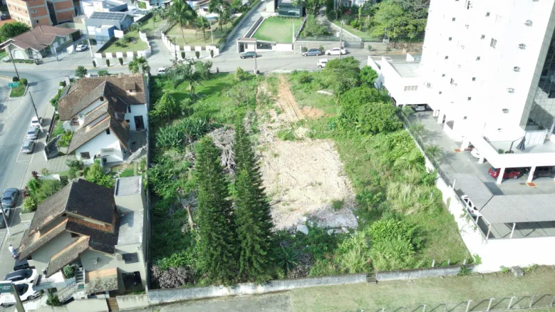 Terreno com 2.305,33m no centro de Indaial — foto 3