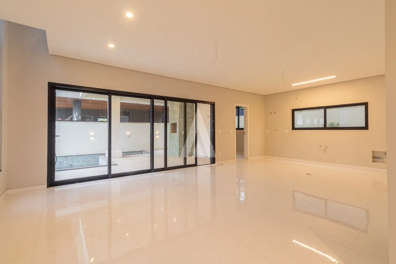 Casa em Condomínio com 3 suíte(s) à venda no bairro VILA NOVA em JOINVILLE, R$2.380.000,00 — foto 3