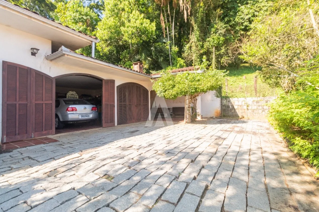 Casa em Condomínio com 1 suíte(s) mais 2 quarto(s) à venda no bairro SAGUACU em JOINVILLE, por R$ 1.600.000.00. — foto 5