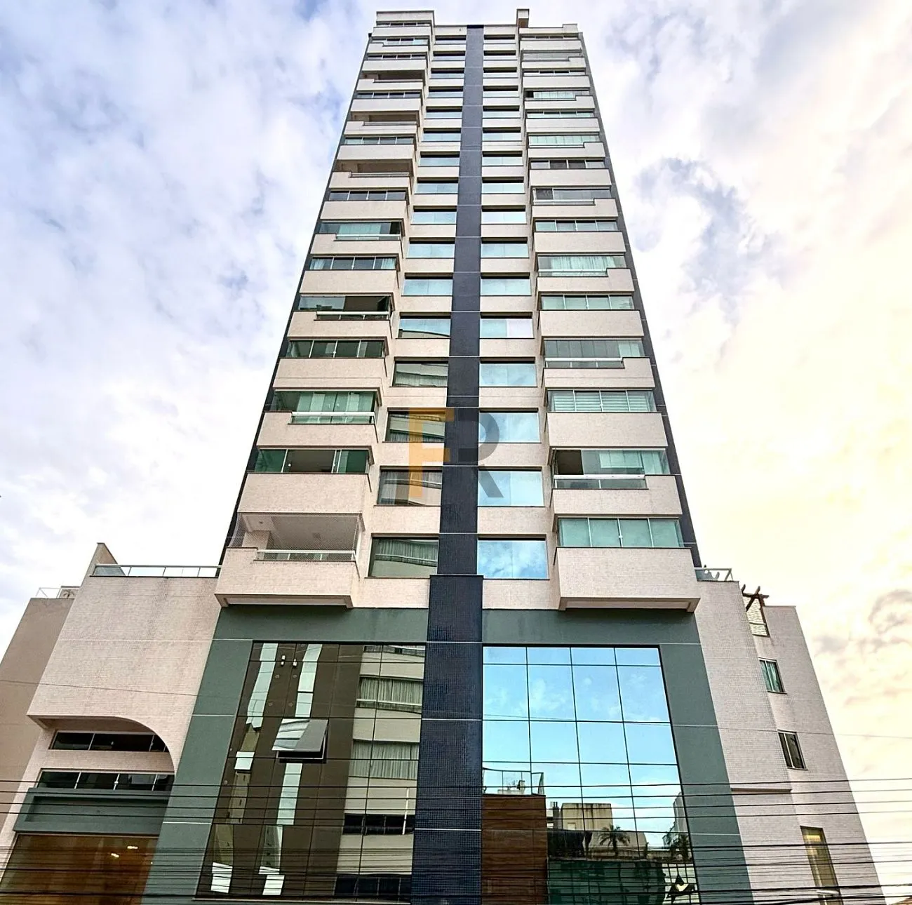 Apartamento Alto Padrão Balneário Camboriú à venda - foto 1