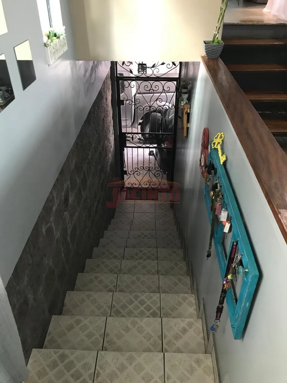 Casa de alvenaria de 2 pavimentos com mais 2 kitnets, no bairro Fortaleza. — foto 6