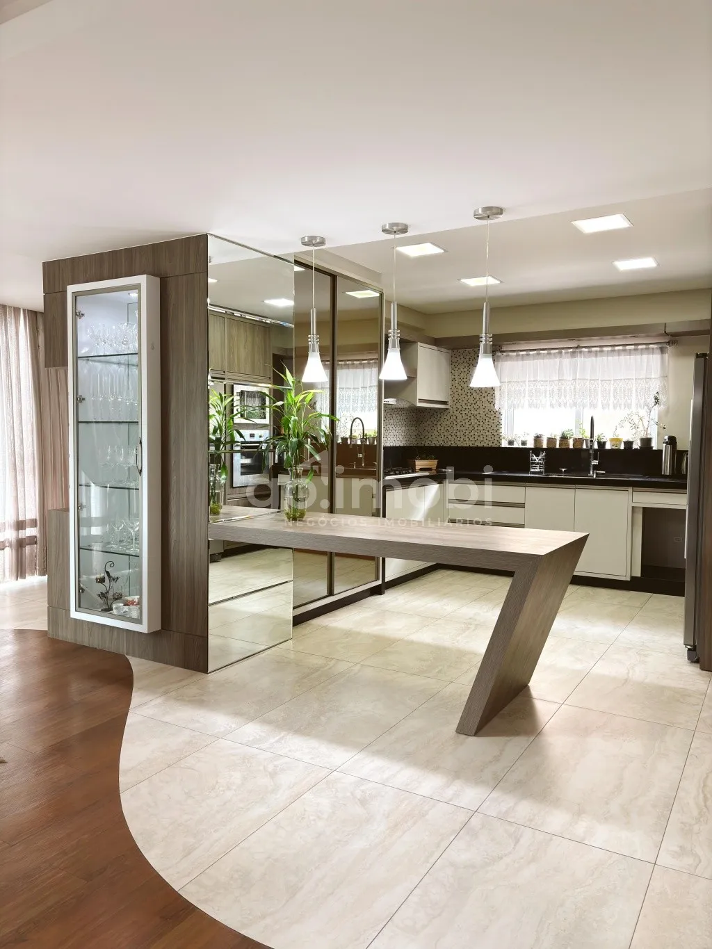 Belíssimo apartamento mobiliado no bairro das Estados, em Indaial. - foto 1