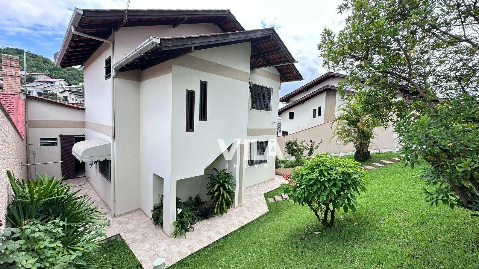 Casa · à venda · 3 quartos · 136m² · Velha Central, Blumenau