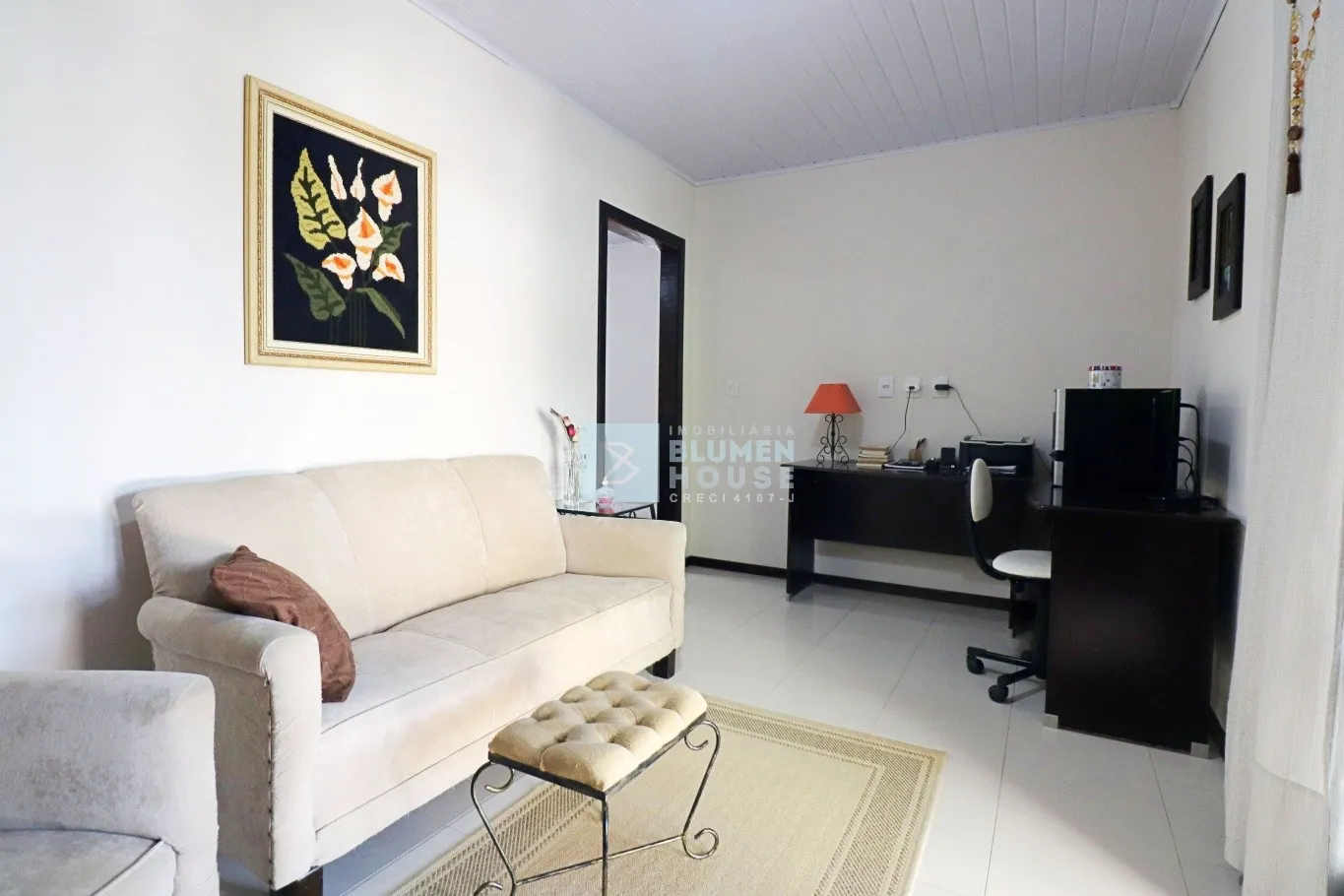 Casa térrea semi mobiliada no bairro Fortaleza! — foto 6