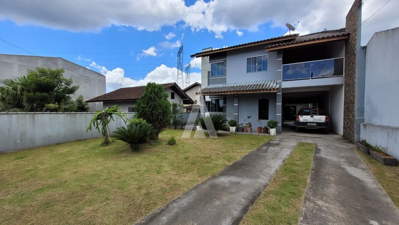 Sobrado com 1 suíte(s) mais 1 quarto(s) à venda no bairro Vila Nova em Joinville, por R$795.000,00. - foto 1