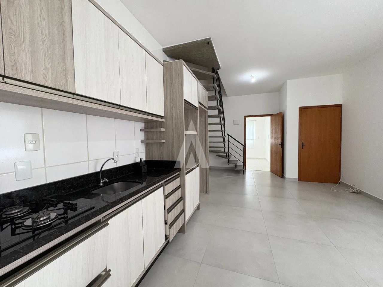 Sobrado de esquina com 3 quartos à venda no bairro Boa Vista em Joinville - SC, por R$ 445.000,00 — foto 7