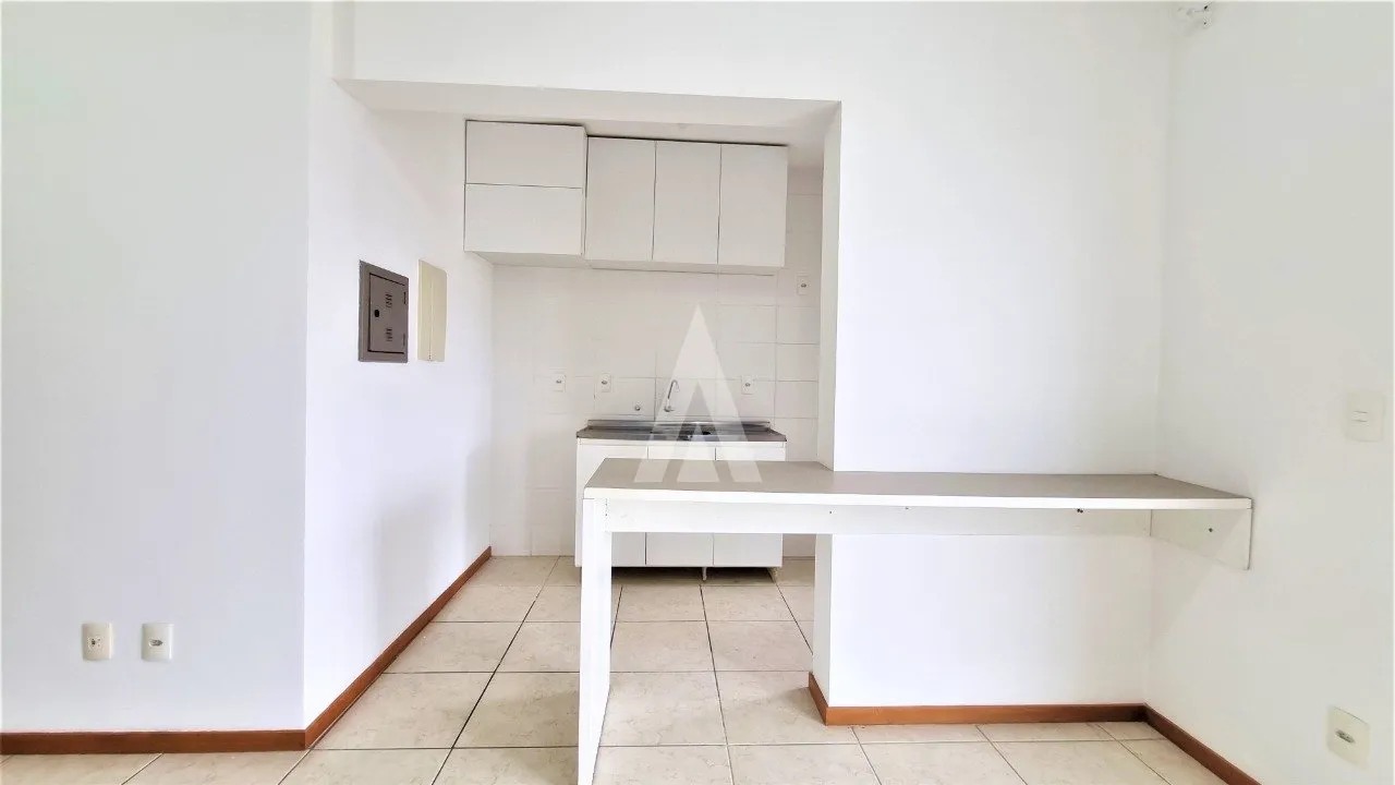 Apartamento com 1 suíte(s) mais 1 quarto(s) à venda no bairro Santo Antônio em JOINVILLE, por R$ 398.000.00. — foto 2