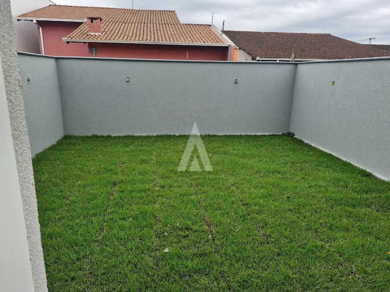 Sobrado Geminado com 3 suíte(s) à venda no bairro Glória em Joinville, de R$ 1.200.000,00 por R$ 1.100.000.00. — foto 3