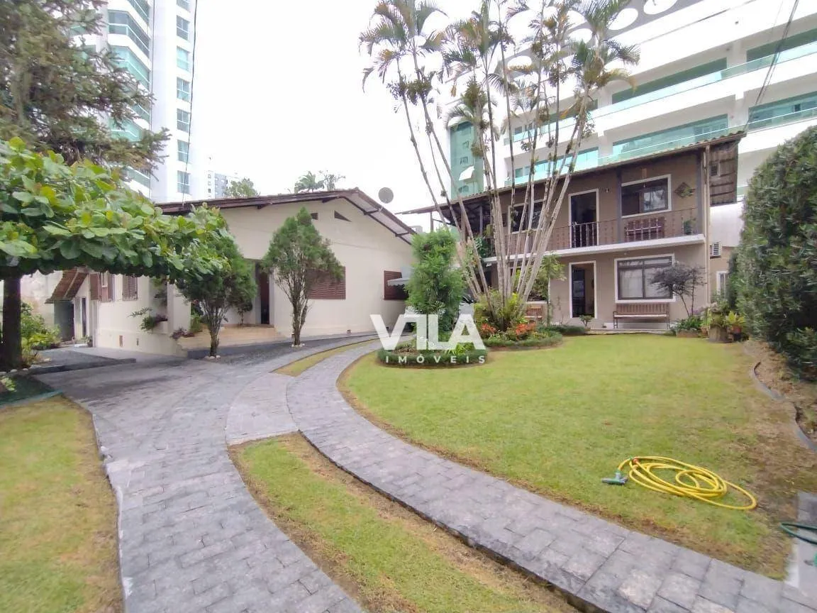 2 Casas à venda, com Terreno de 855m por R$ 2.100.000 - foto 1