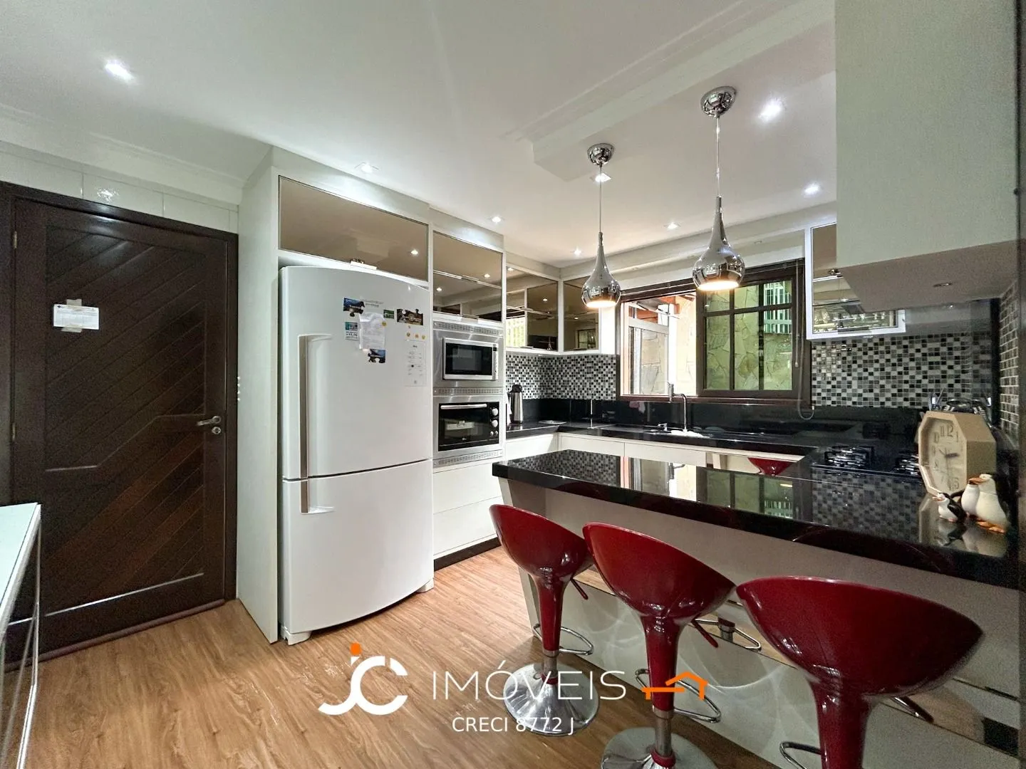 Casa com 3 dormitórios sendo 1 suíte à venda, 179 m por R$ 1.280.000 - Água Verde - Blumenau/SC — foto 6