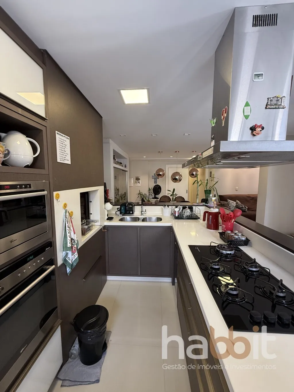 Apartamento mobiliado e decorado com 3 quartos sendo 1 suíte master com banheiro e 2 vagas de garagem na Itoupava Seca. — foto 5