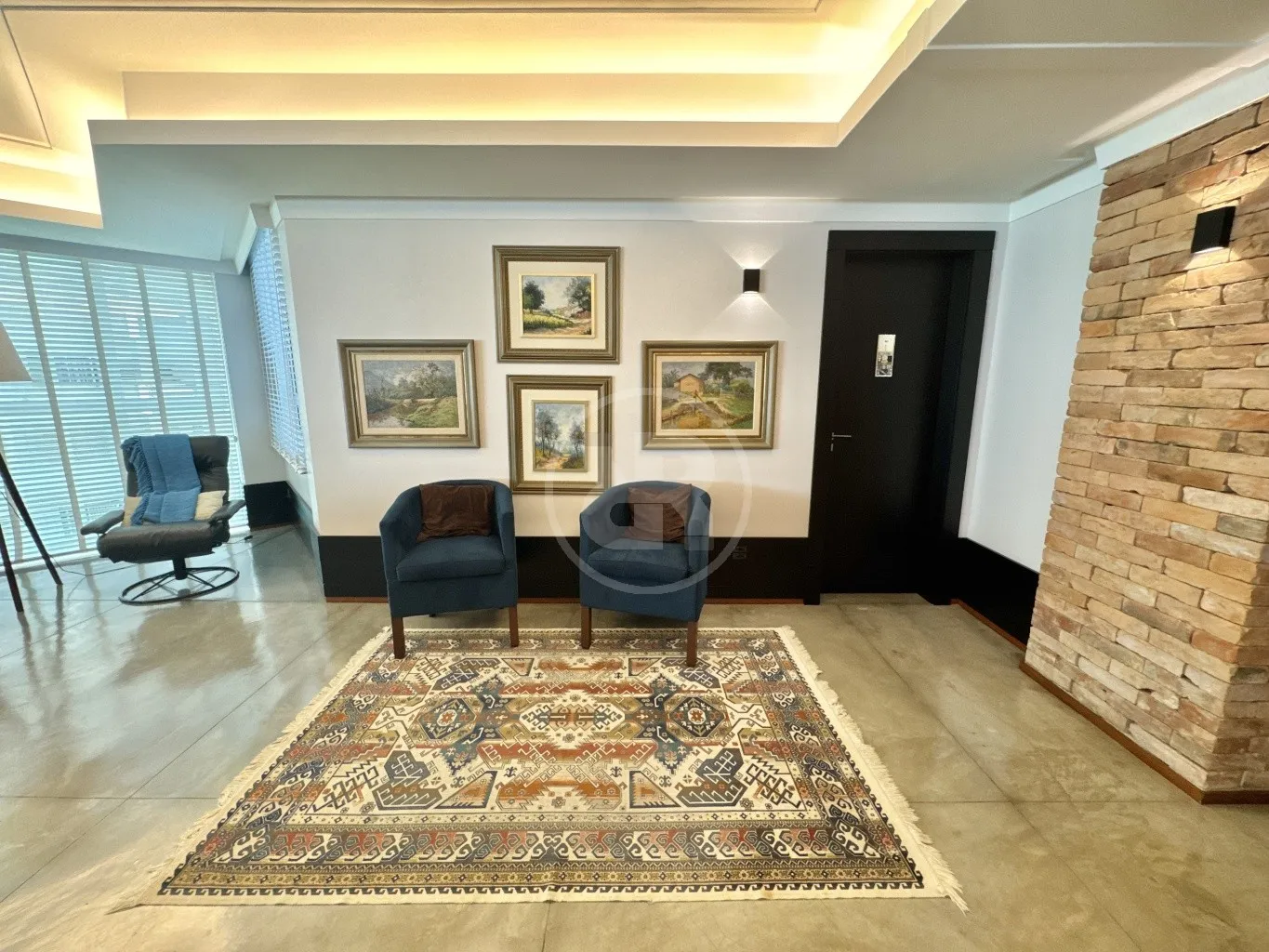 Apartamento de Alto Padrão, Mobiliado, com 217m privativos, 3 Dormitórios e 3 vagas individuais, para Venda, no bairro Jardim Blumenau em Blumenau/SC — foto 3