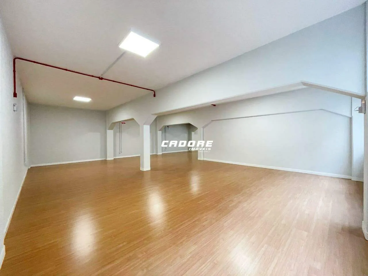 Sala comercial no Centro da Blumenau I Cadore Imóveis. — foto 2