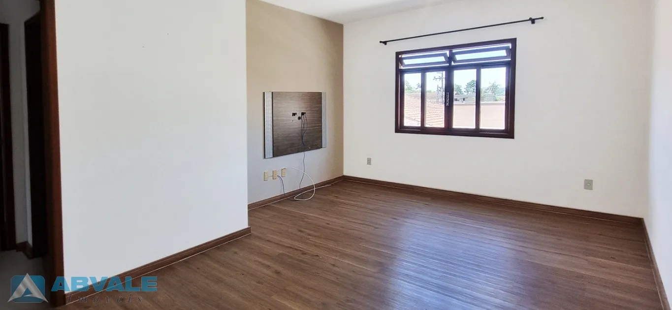 Apartamento com 2 dormitórios no bairro Velha Central — foto 2