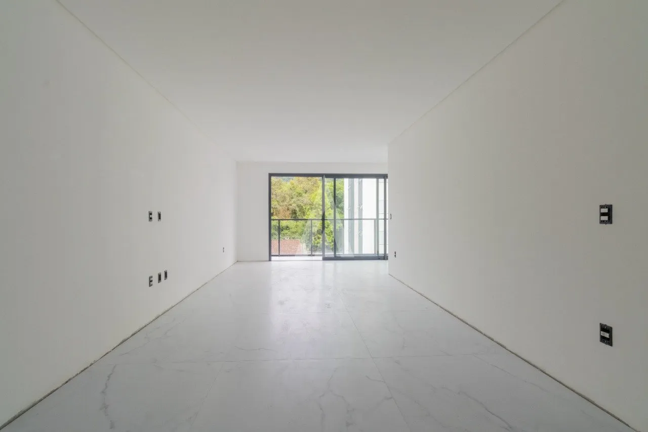 Apartamento com 3 suíte(s) à venda no bairro ATIRADORES em JOINVILLE, por R$ 1.300.000.00. - foto 1