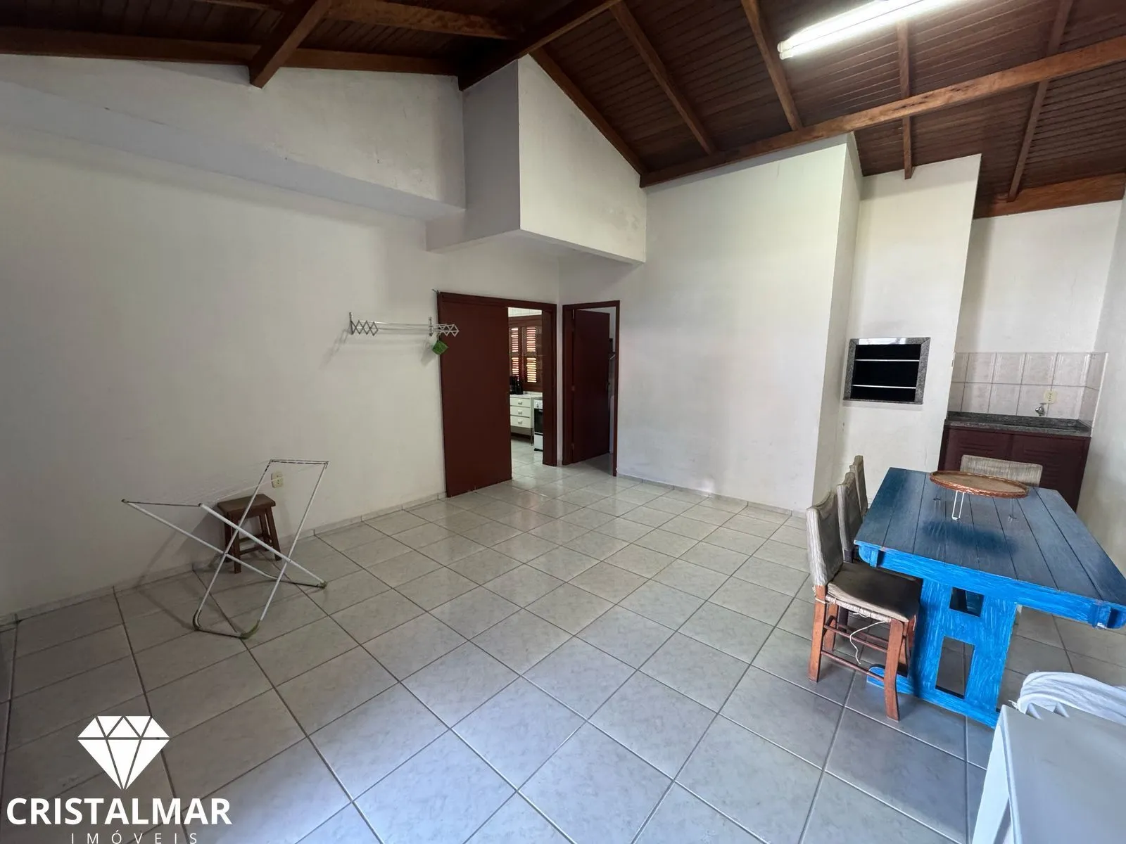 CASA ESPAÇOSA EM BOMBAS EM 2 TERRENOS COM MUITO VERDE! — foto 6