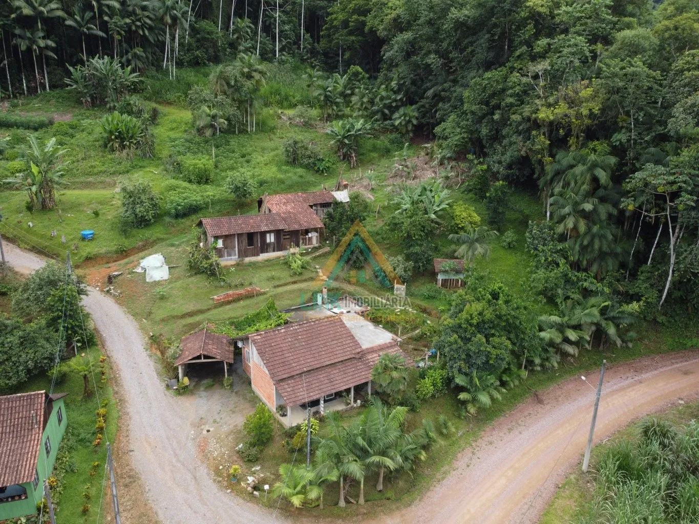 Sitio com Casa de Alvenaria com 88,00m e Rancho, no bairro Pomerode Fundos na cidade de Pomerode, edificado num Terreno de 20.003,20m — foto 5
