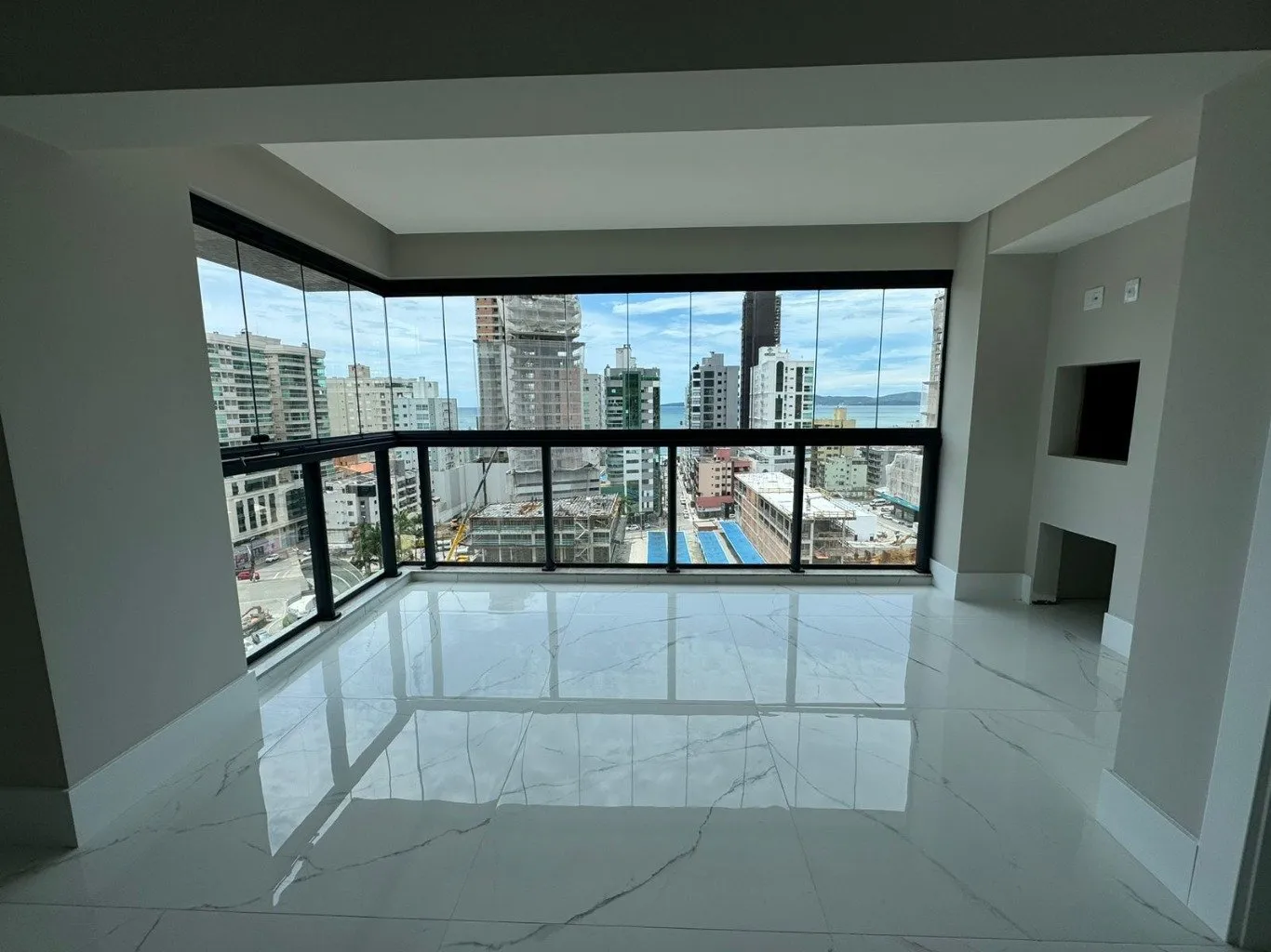 Apartamentos em Itapema - foto 1