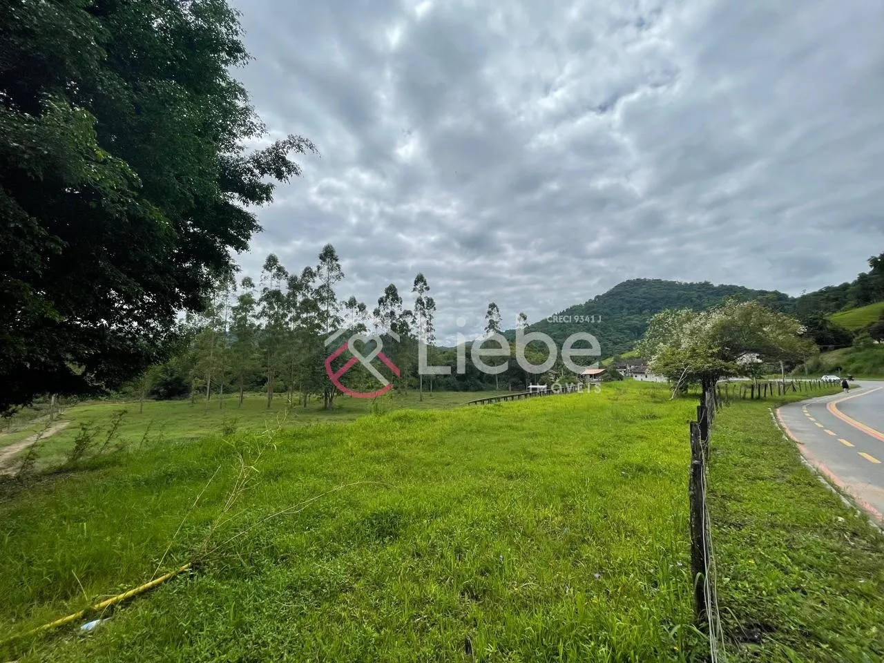 Terreno no Centro de Pomerode com 3.785,05m fazendo frente em 126,40metros. — foto 3