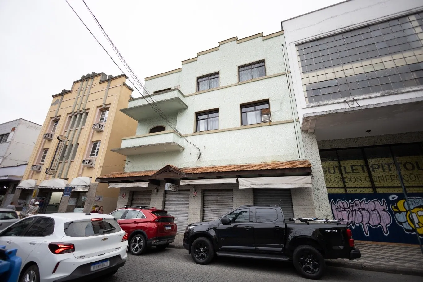Prédio, situado em uma área privilegiada na R. Ângelo Dias- Blumenau - foto 1