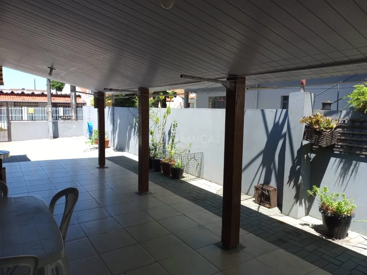 Casa com 4 dormitórios a menos de 400 metros da praia no centro de Penha! — foto 7