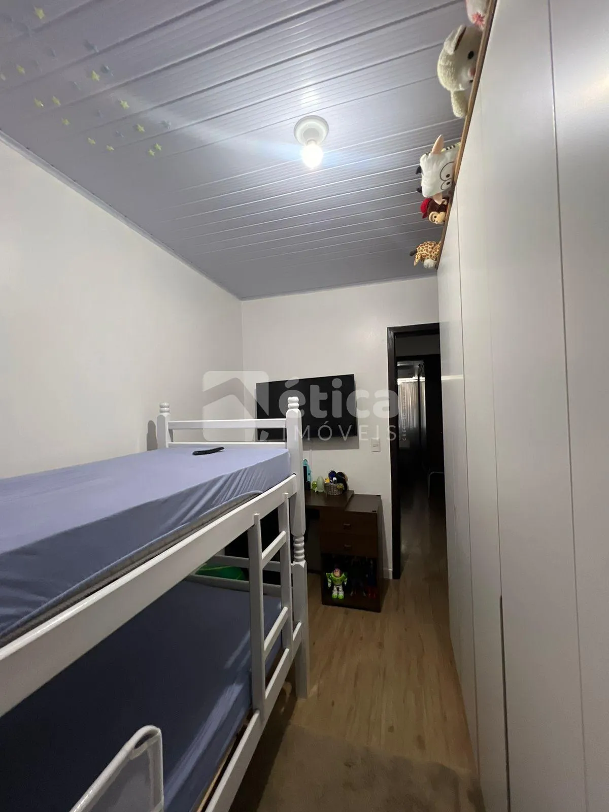 Casa Germinada com 2 Quartos, Ar Condicionado e Ampla Área de Serviço — foto 4