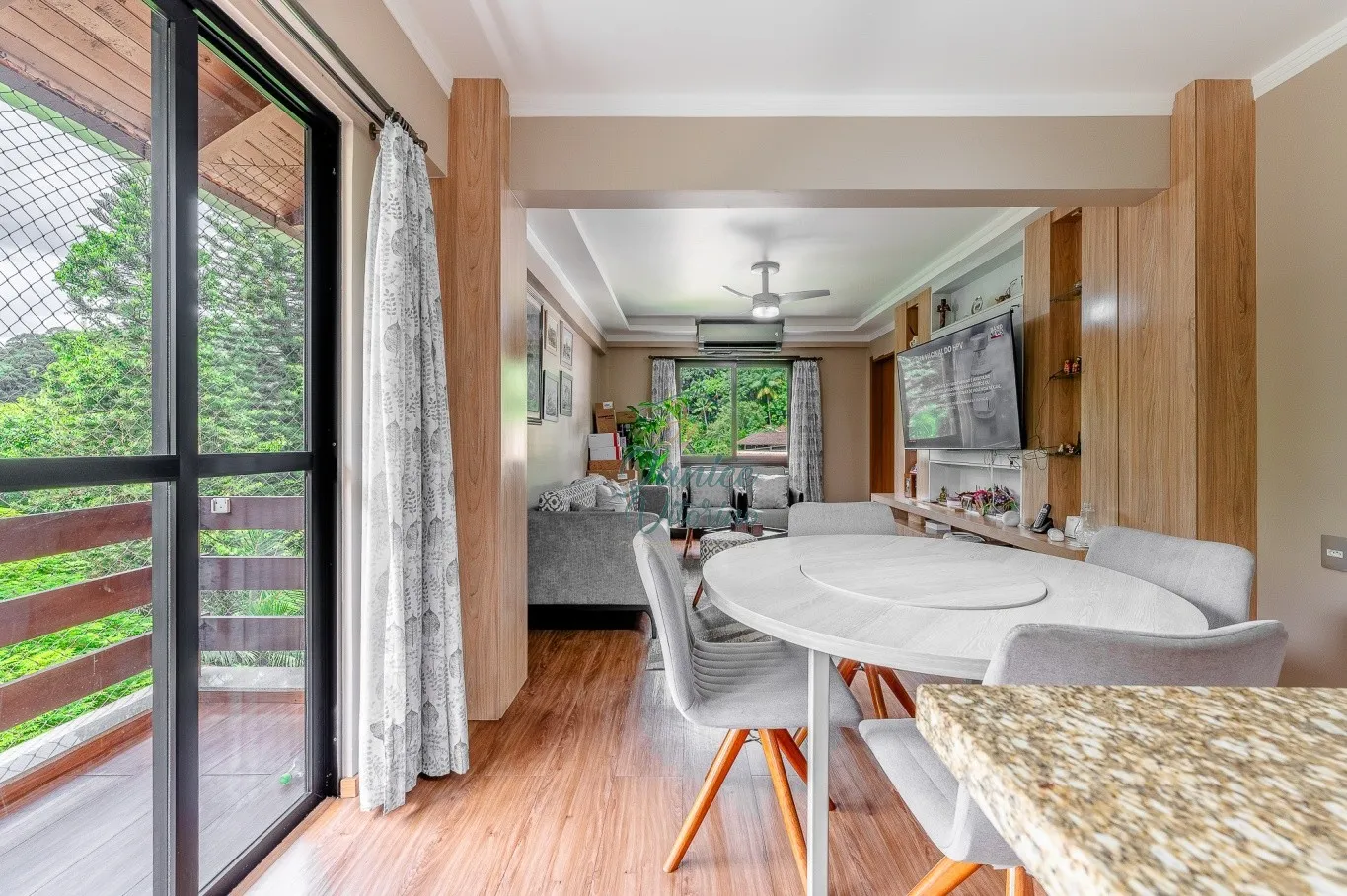 Apartamento Localização Privilegiada Próximo ao Centro de Blumenau - Duas Suítes - Lavabo - foto 1