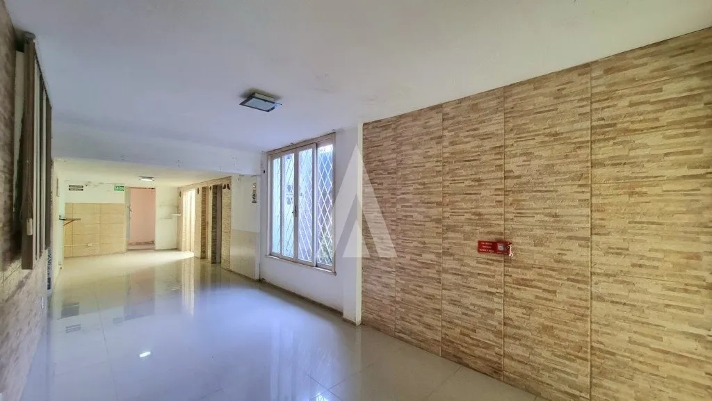 Casa Comercial à venda no bairro Anita Garibaldi em Joinville, por R$ 1.200.000.00. — foto 7