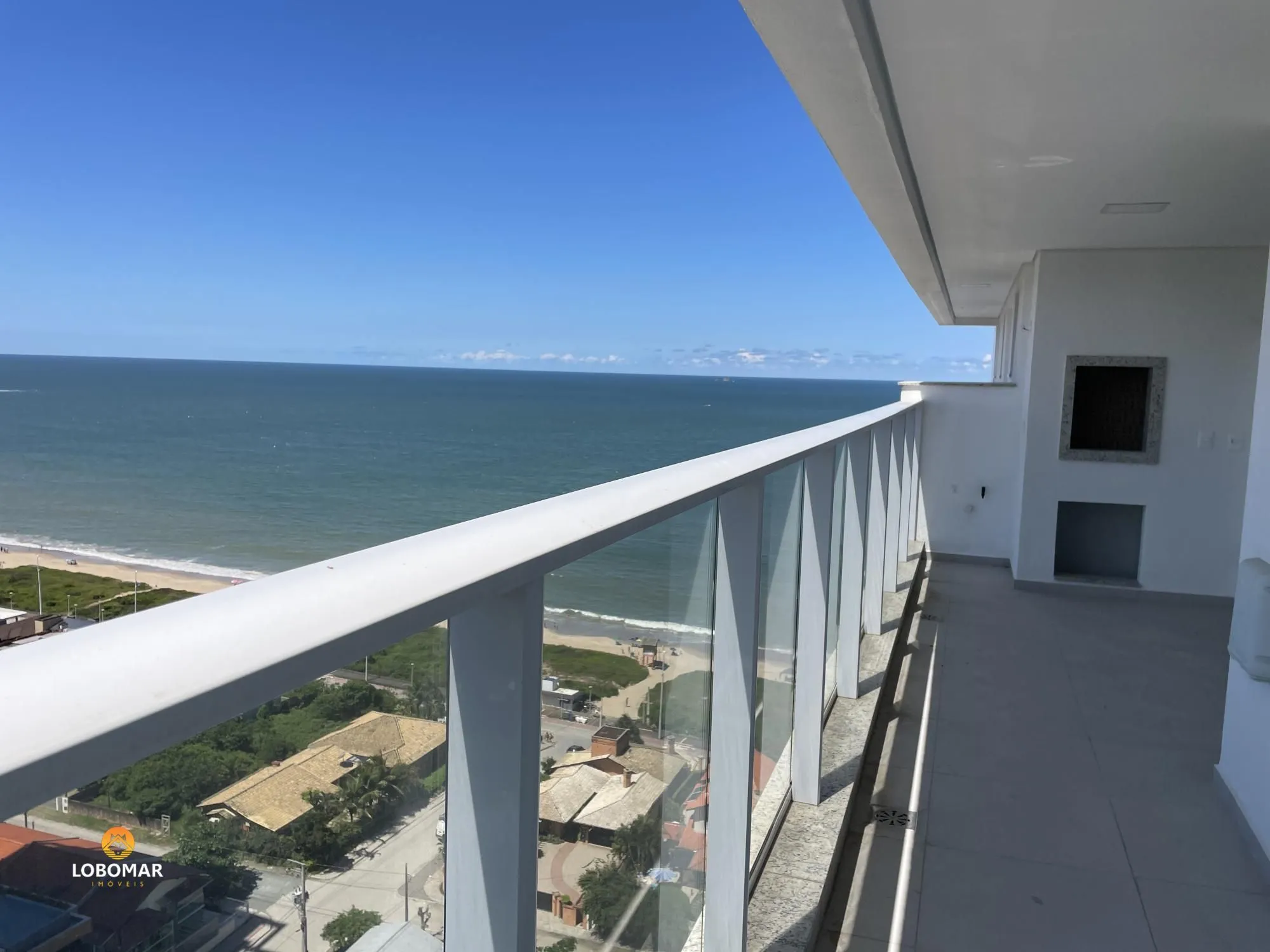 Apartamento quadra mar, no Centro de Balneário Piçarras/SC - Por apenas R$ 1.40 - foto 1