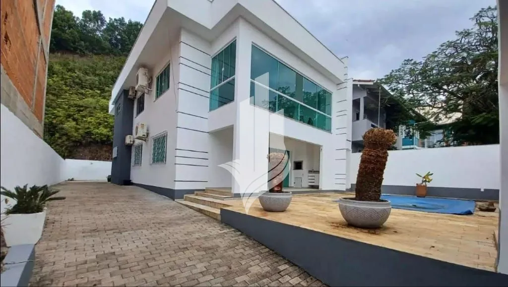 Casa de Alto Padrão na Praia Brava — foto 3