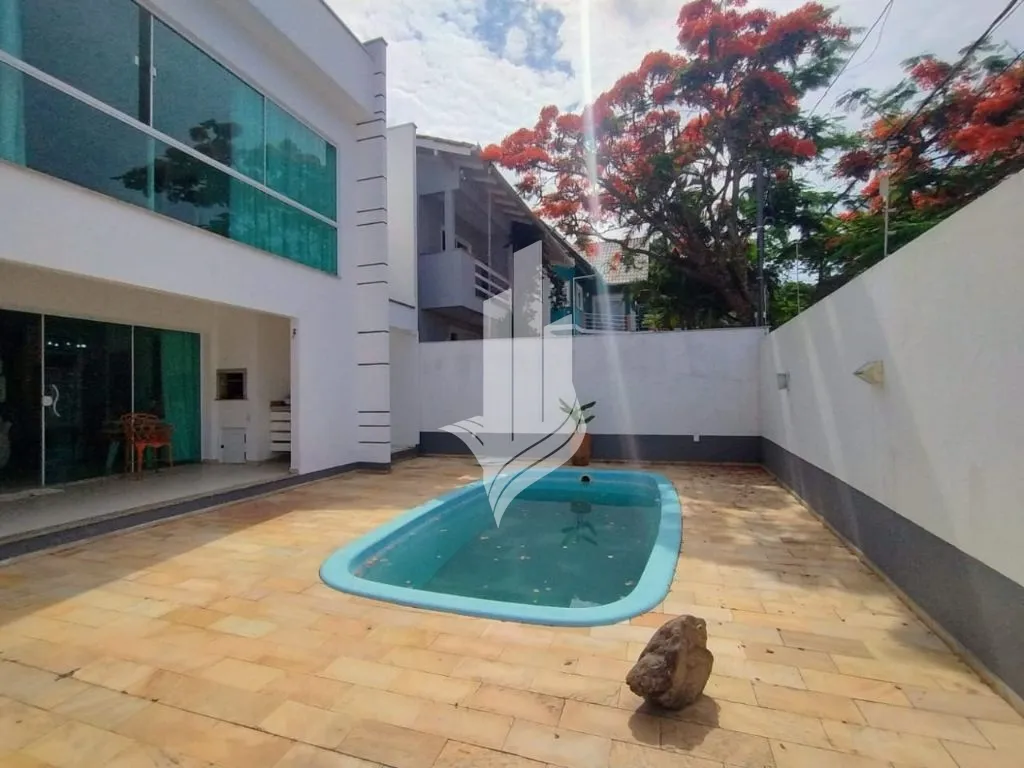 Casa de Alto Padrão na Praia Brava — foto 4