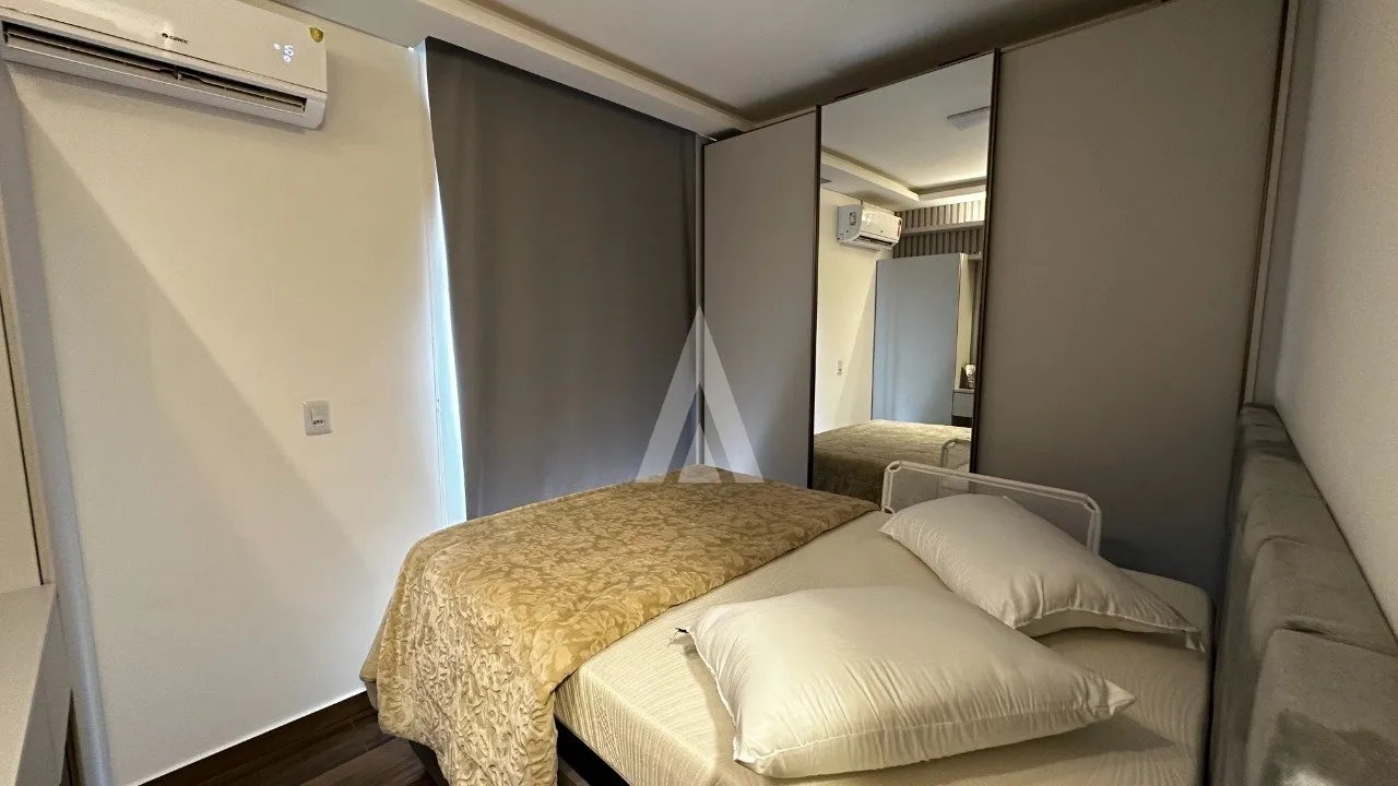 Sobrado Geminado com 1 suíte(s) mais 2 quarto(s) à venda no bairro Vila Nova em Joinville, por R$ 560.000.00. — foto 4