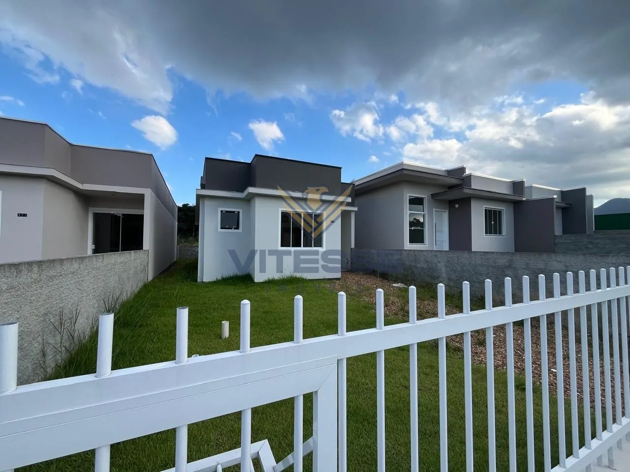 Casa nova com 1 suíte e 2 dormitórios! — foto 2