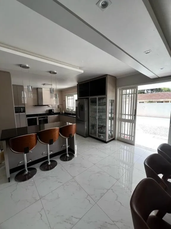 Casa à venda com 4 quartos e 4 suítes, 4 vagas, 836m² na RUA JOSÉ BONIFÁCIO no Glória, Joinville — foto 6