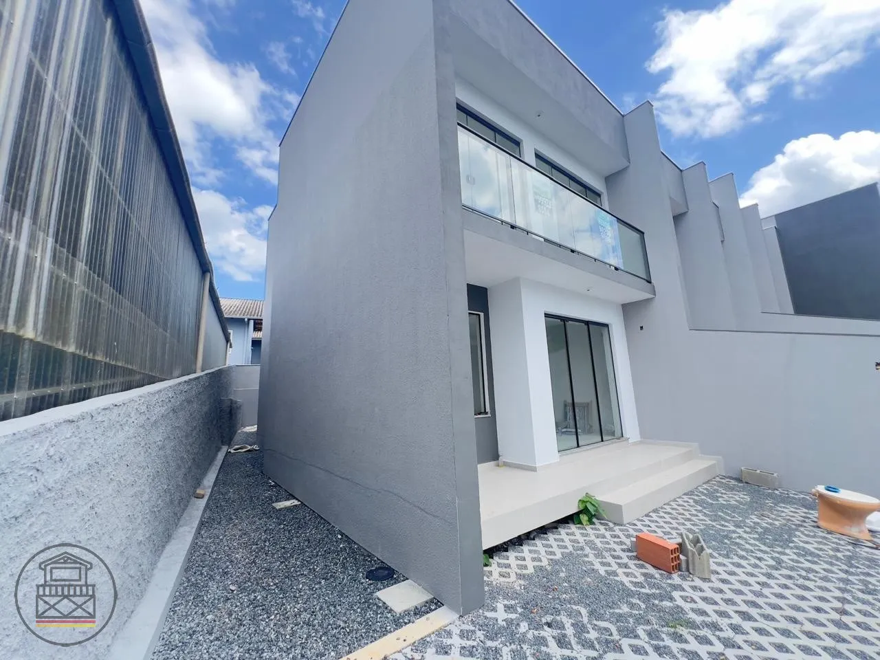Sobrado muito bem localizado no bairro Escola Agricola. — foto 3